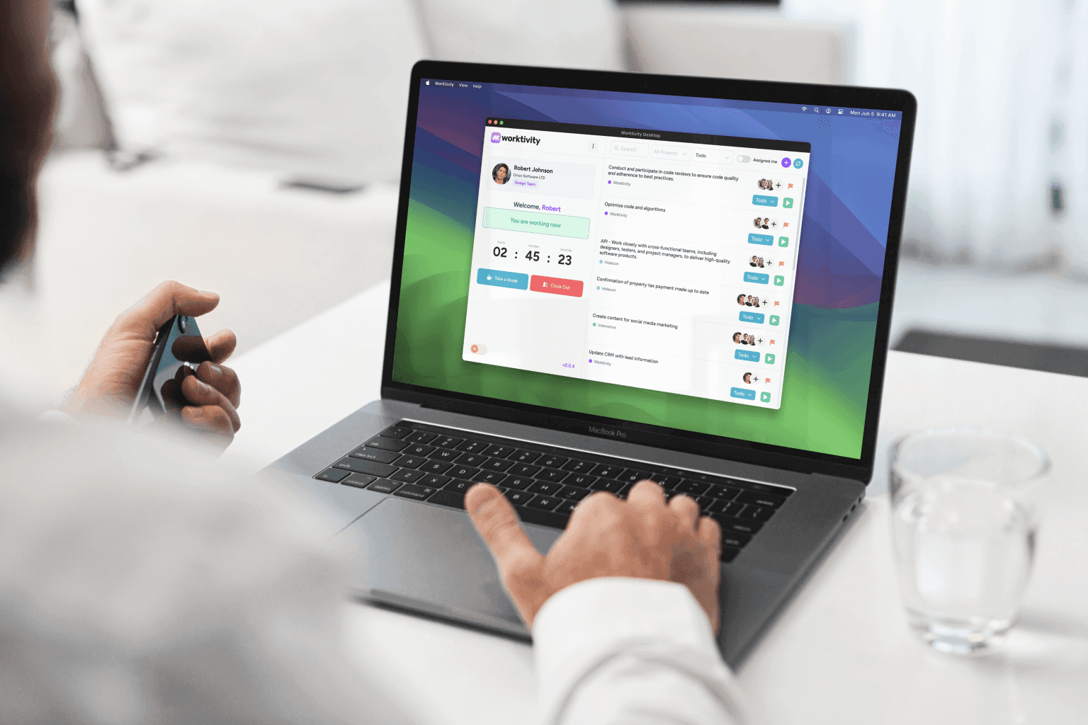 Worktivity Workforce-Management-Dashboard mit Dienstplan- und Anwesenheitsansicht